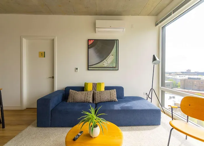 Modern 3br Near North Ave Shops *