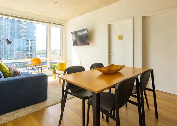 Modern 3br Near North Ave Shops Hébergement de vacances