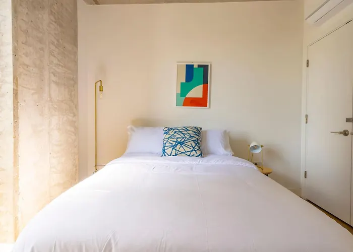 Hébergement de vacances Modern 3br Near North Ave Shops