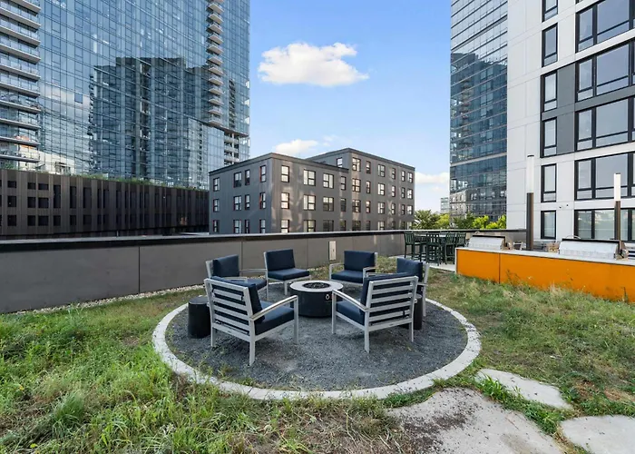 Modern 3br Near North Ave Shops Hébergement de vacances