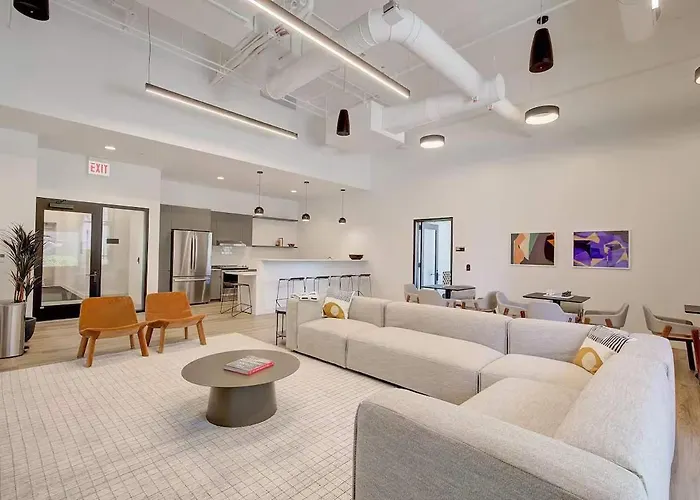 Modern 3br Near North Ave Shops * Chicago